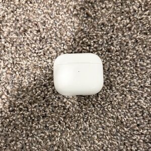 Apple Earbuds with White Charging Case